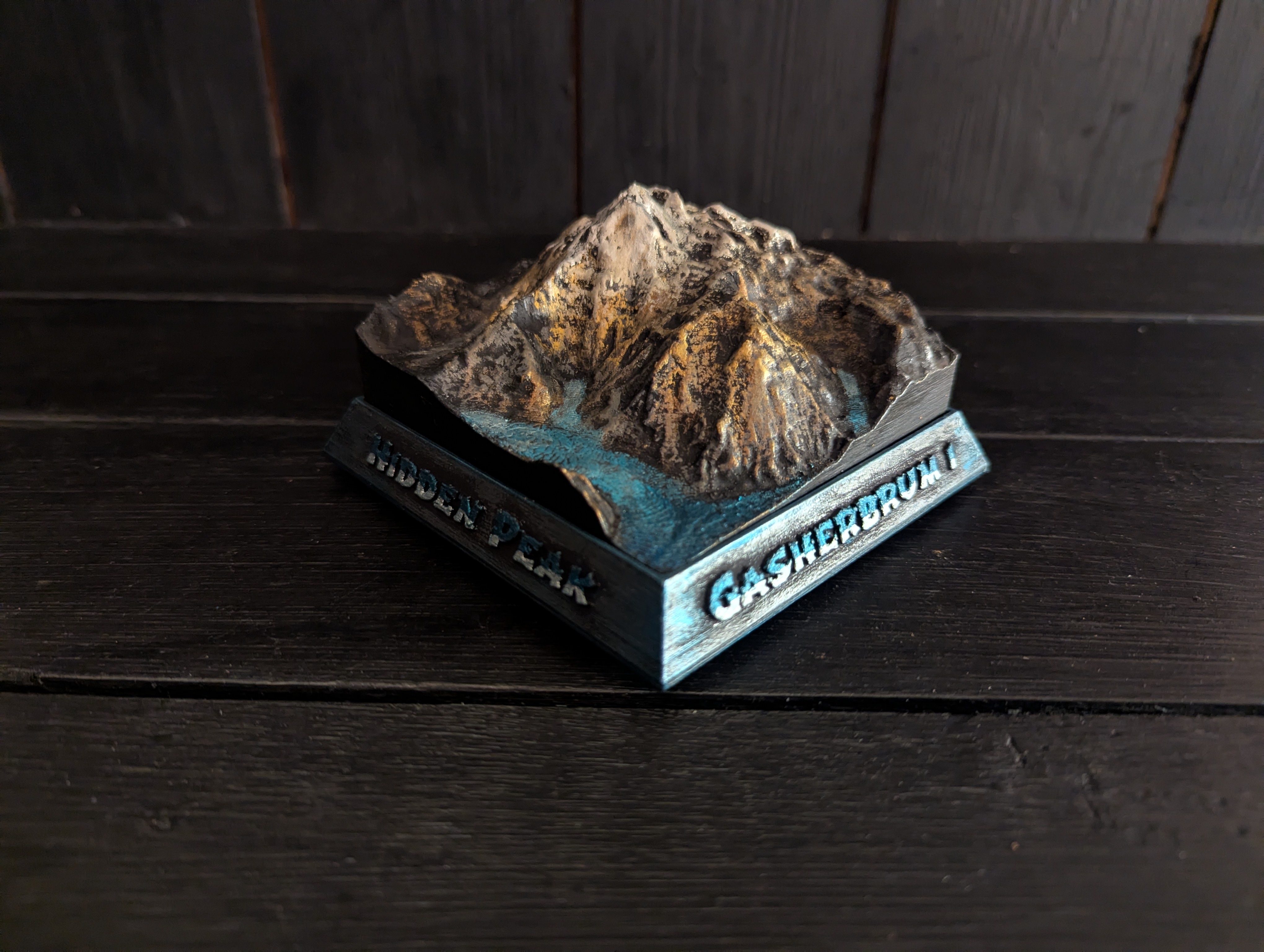 Handmålad 3D modell av Hidden Peak / Gasherbrum I