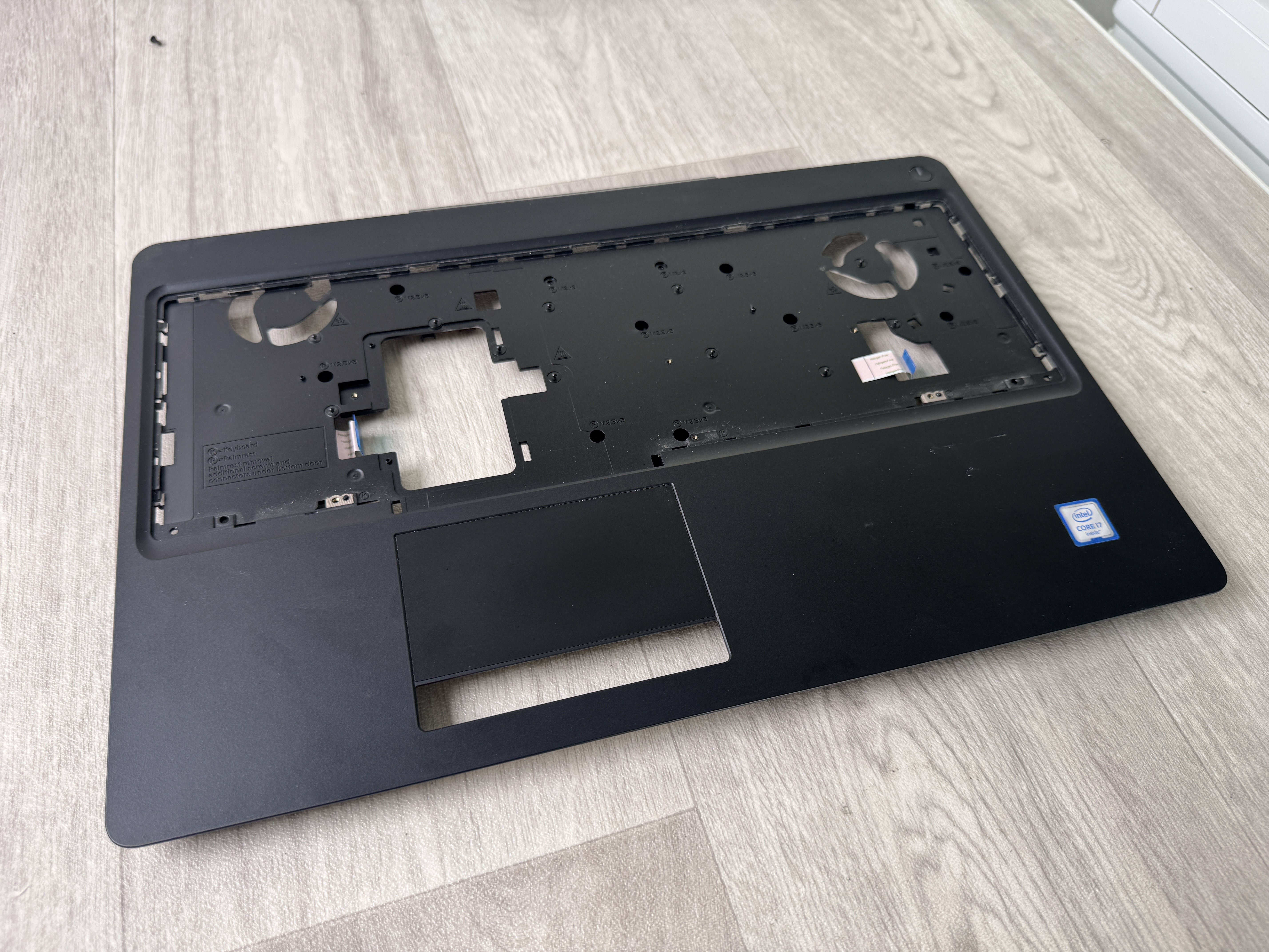 Original Dell Chassi / Palmrest till Dell Precision 7510 7510 M7510 M7520