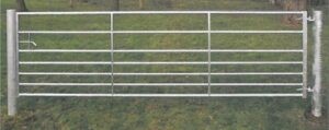 Complete road gate with posts H:114.5cm L:305cm H-post:200cm