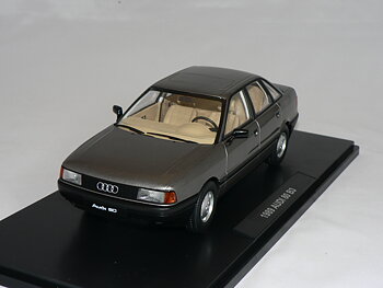 Audi 80 B3   1989   1:18  Triple 9