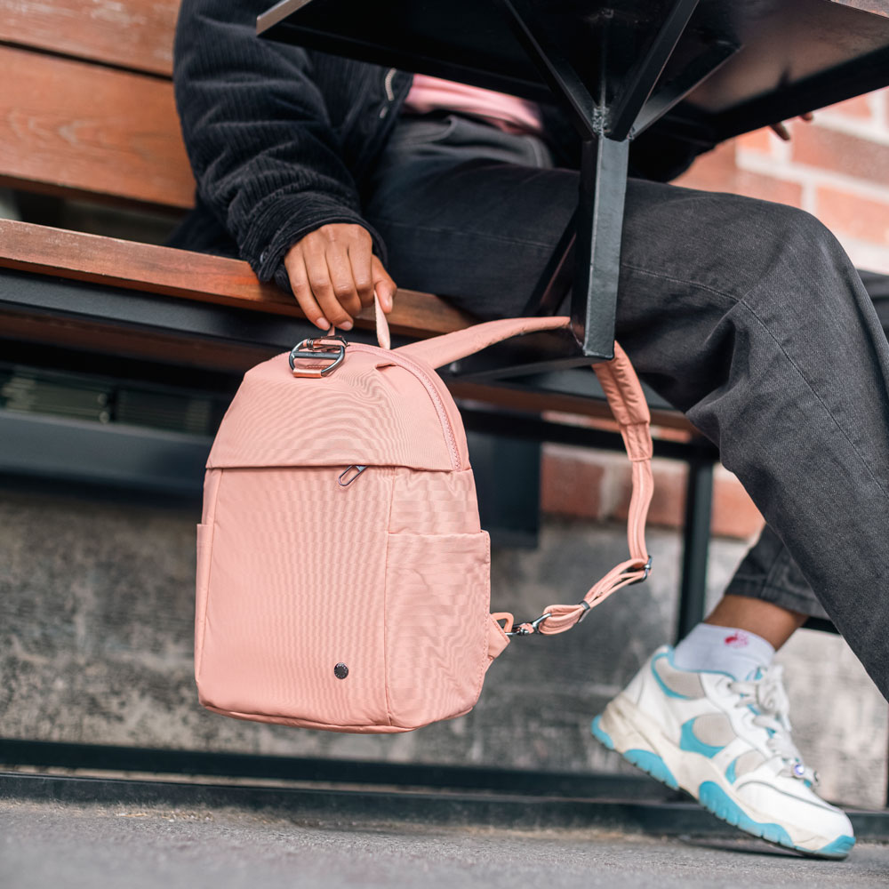 Stöldsäker väska - PACSAFE Citysafe CX Petite Backpack Black - 14