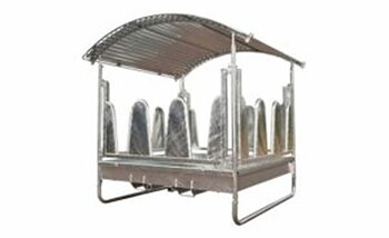 Foderhäck 2x2m 12platser med bogstöd.