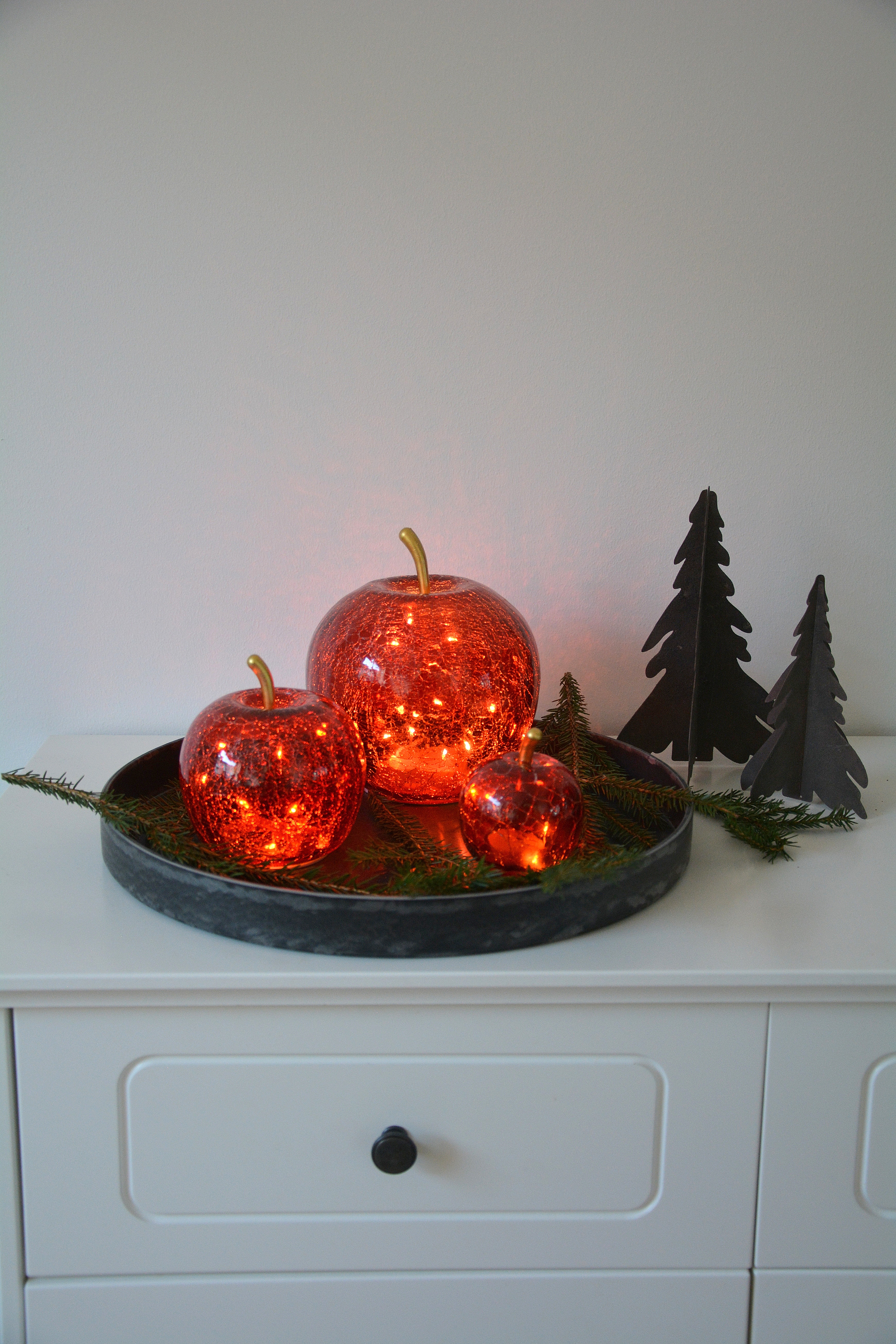 Äpple i glas röd med LED- belysning och timer L. Glasäpple
