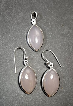Rosenkvarts Öga form Cabochon Hänge i Äkta Silver