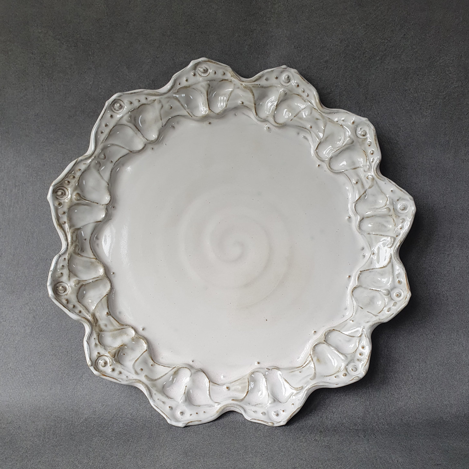 Cakeplate with lace trim rim - 3