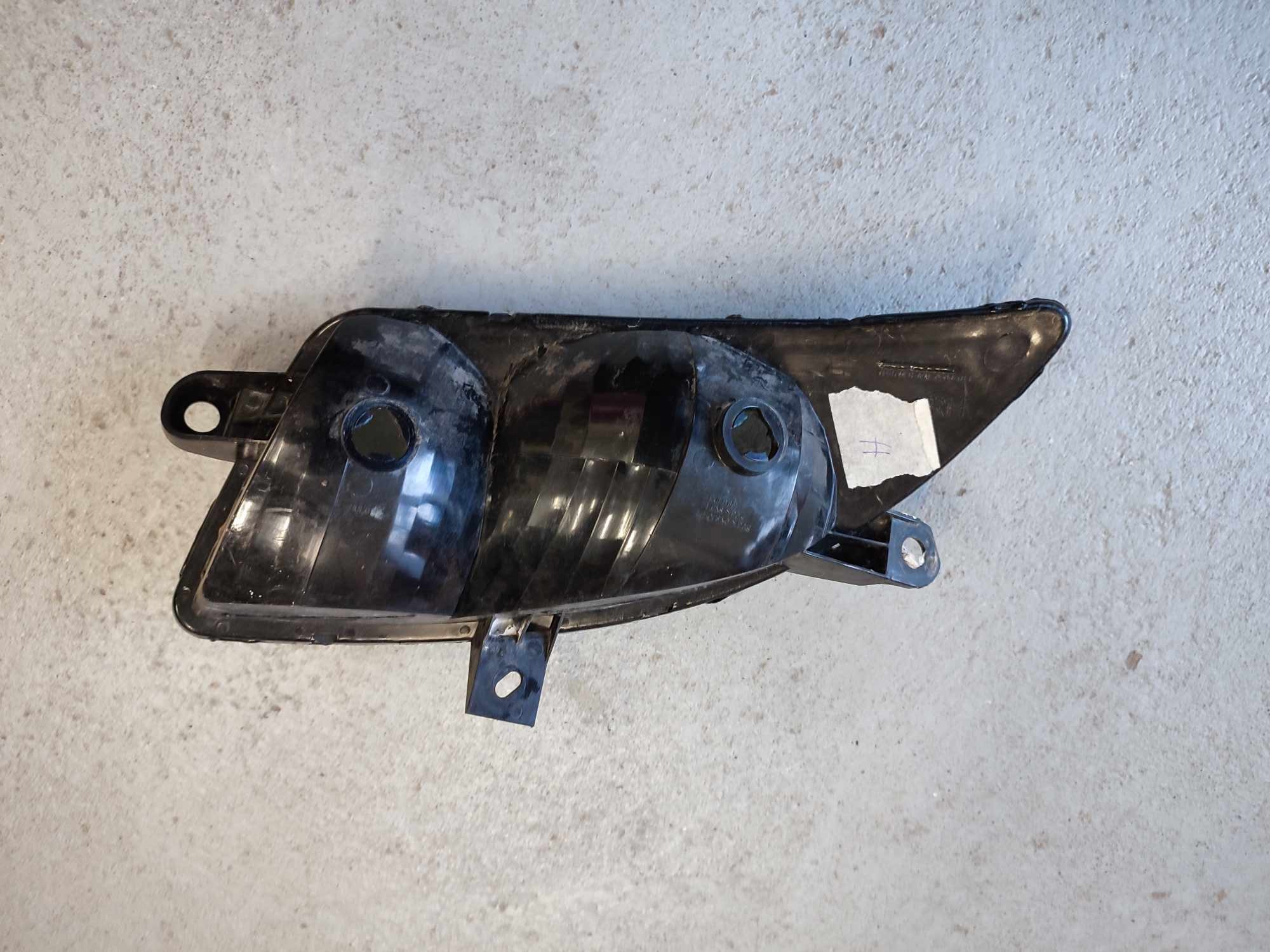 Strålkastare Höger - 2