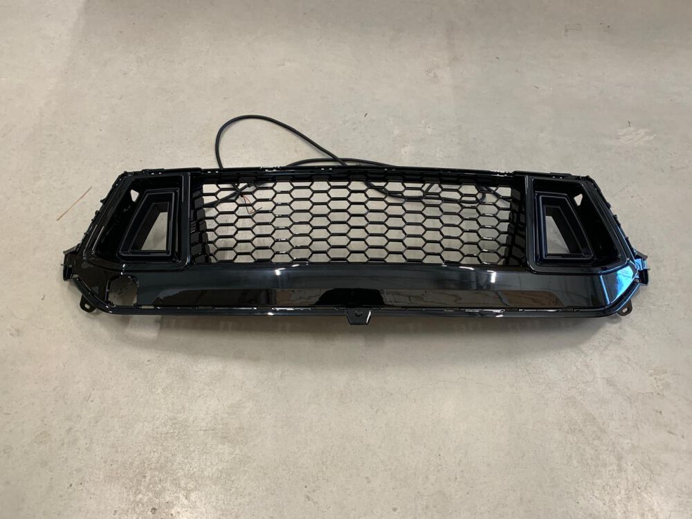 Övre Grill LED - DARKHORSE style - Blank svart (MUSTANG 24-25 GT, Ecoboost) - 6