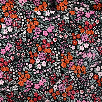 Blommig Poplin