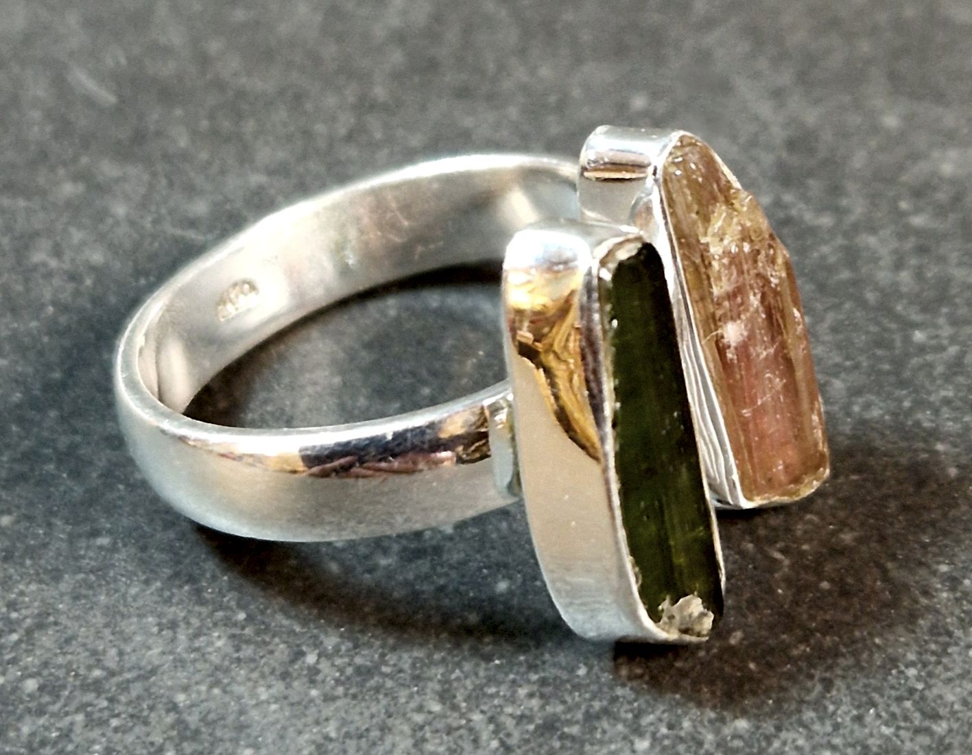 Ställbar Silver Ring - Rå Turmalin - Grön / Rosa - 4