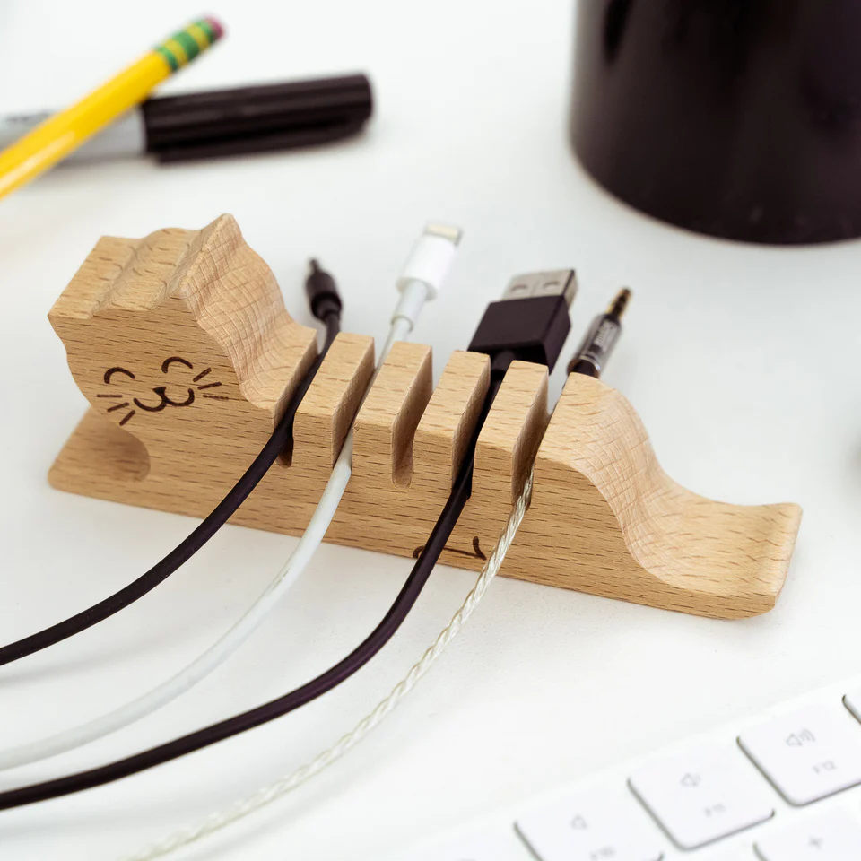 Kikkerland Cat Multi Cord Holder