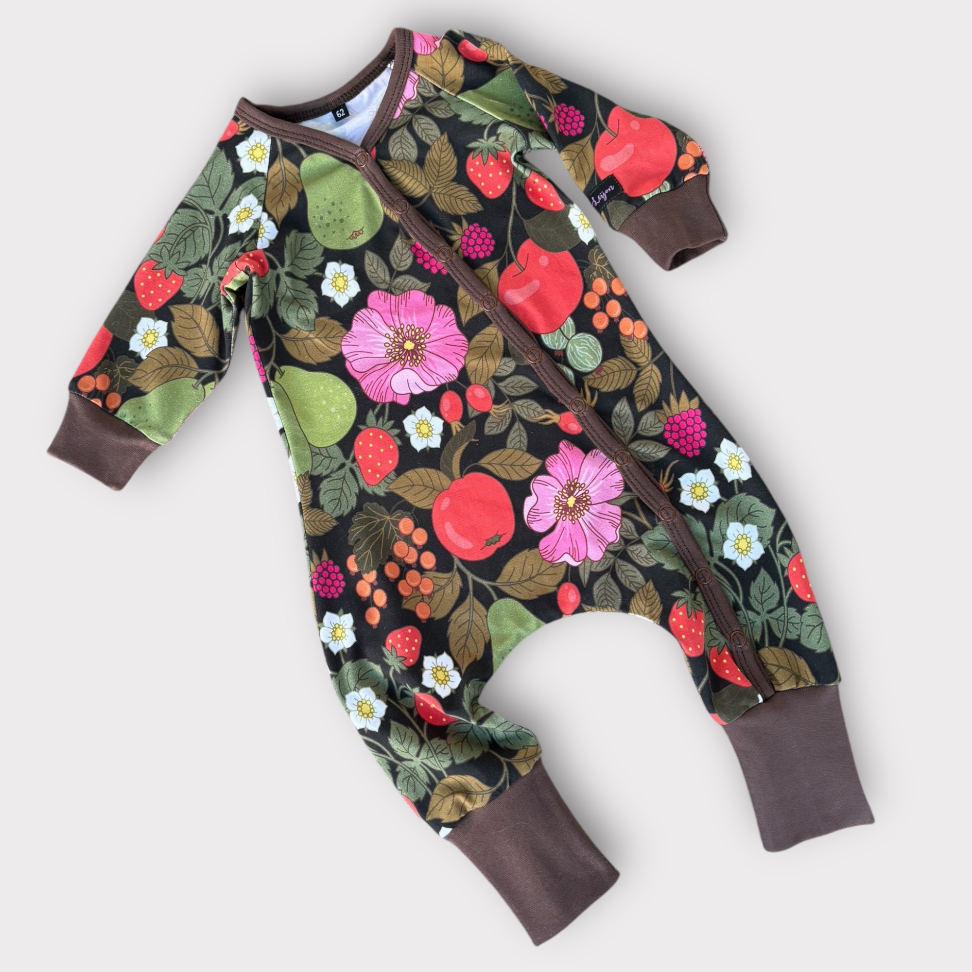 Babydress ”Selmas trädgård” brun