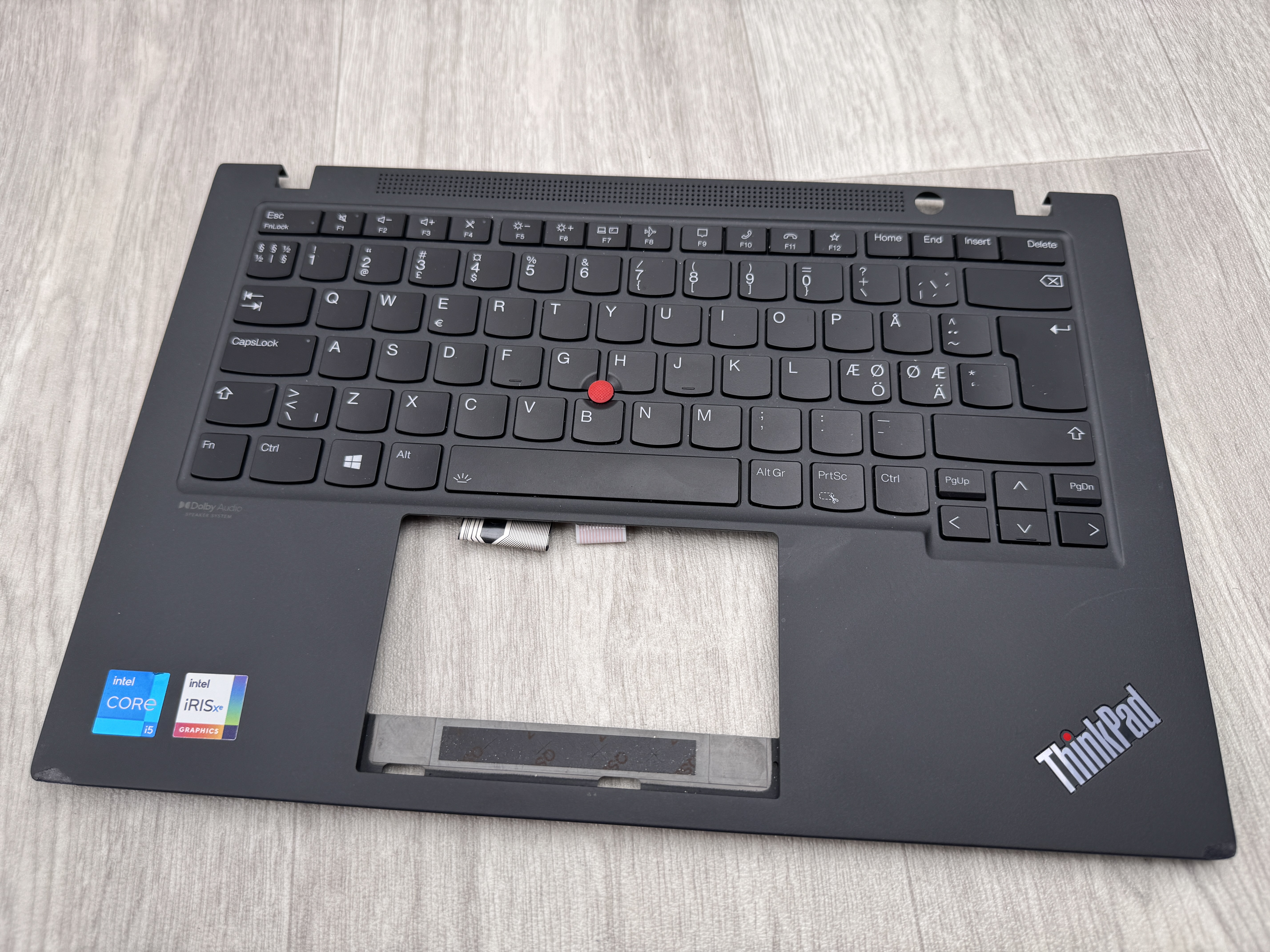 Top Cover Upper Case / Palmrest för Lenovo ThinkPad T14s Gen2 + Nordic Keyboard