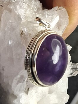 Silver hänge med Oval Cabochon i Ametist 