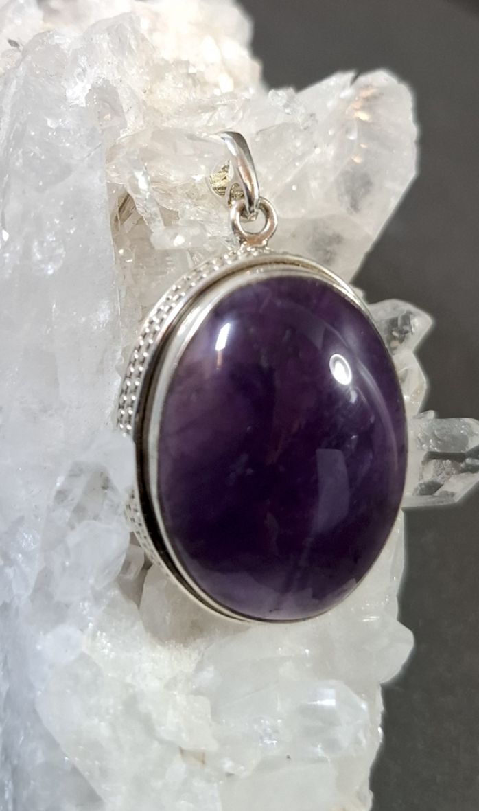 Silver hänge med Oval Cabochon i Ametist 