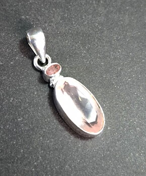 Silver hänge med fasettslipad Rosenkvarts och Rosa Turmalin