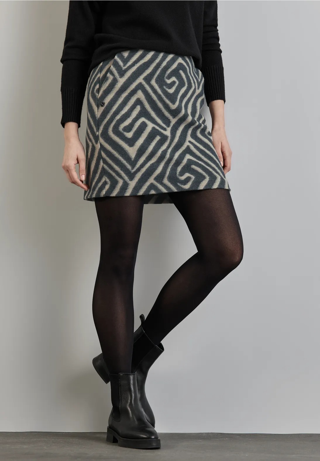 Style Maja Fake Wool Skirt - Cool Vintage Green - Street One