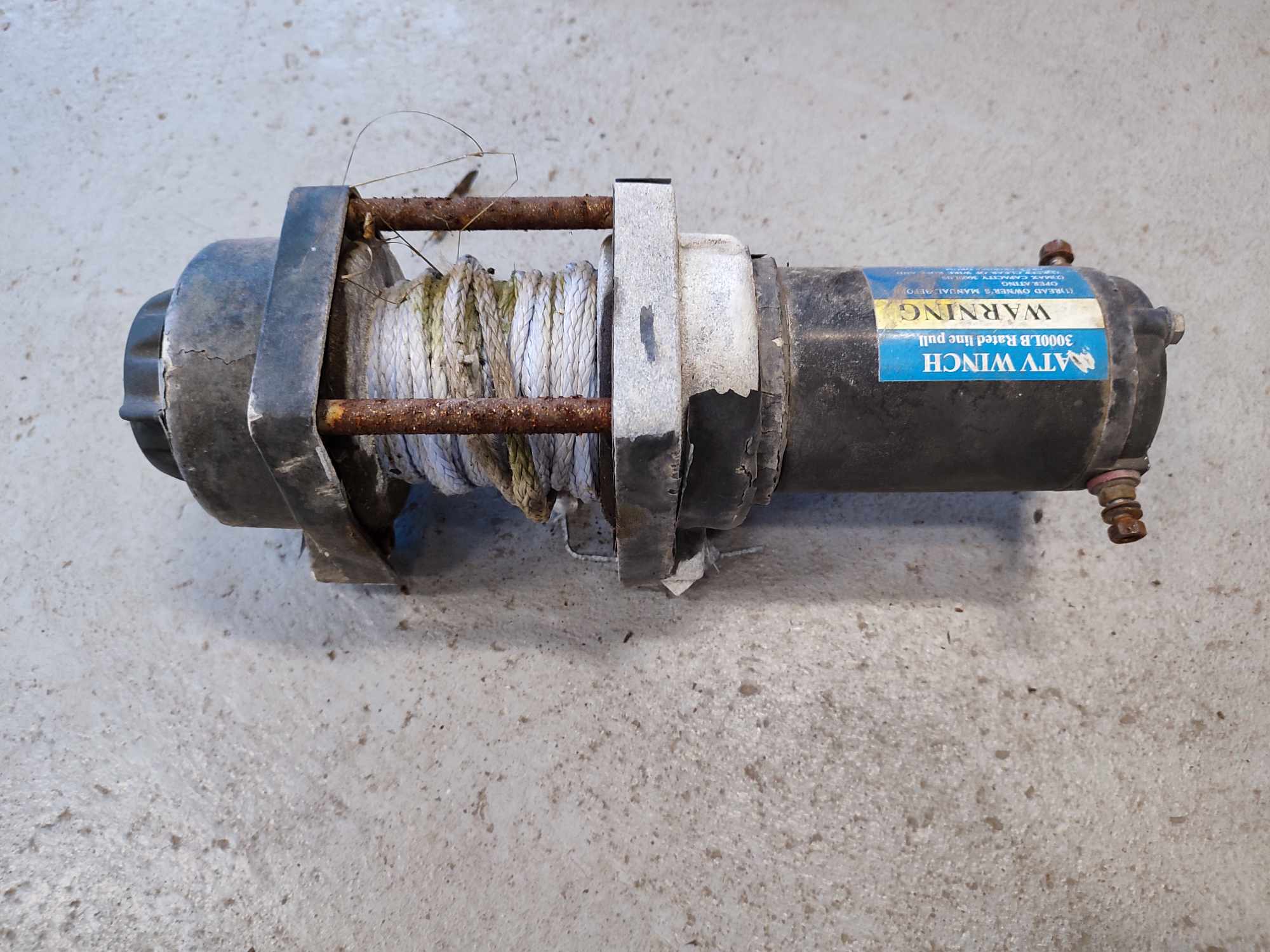ATV  winch  3000lbs