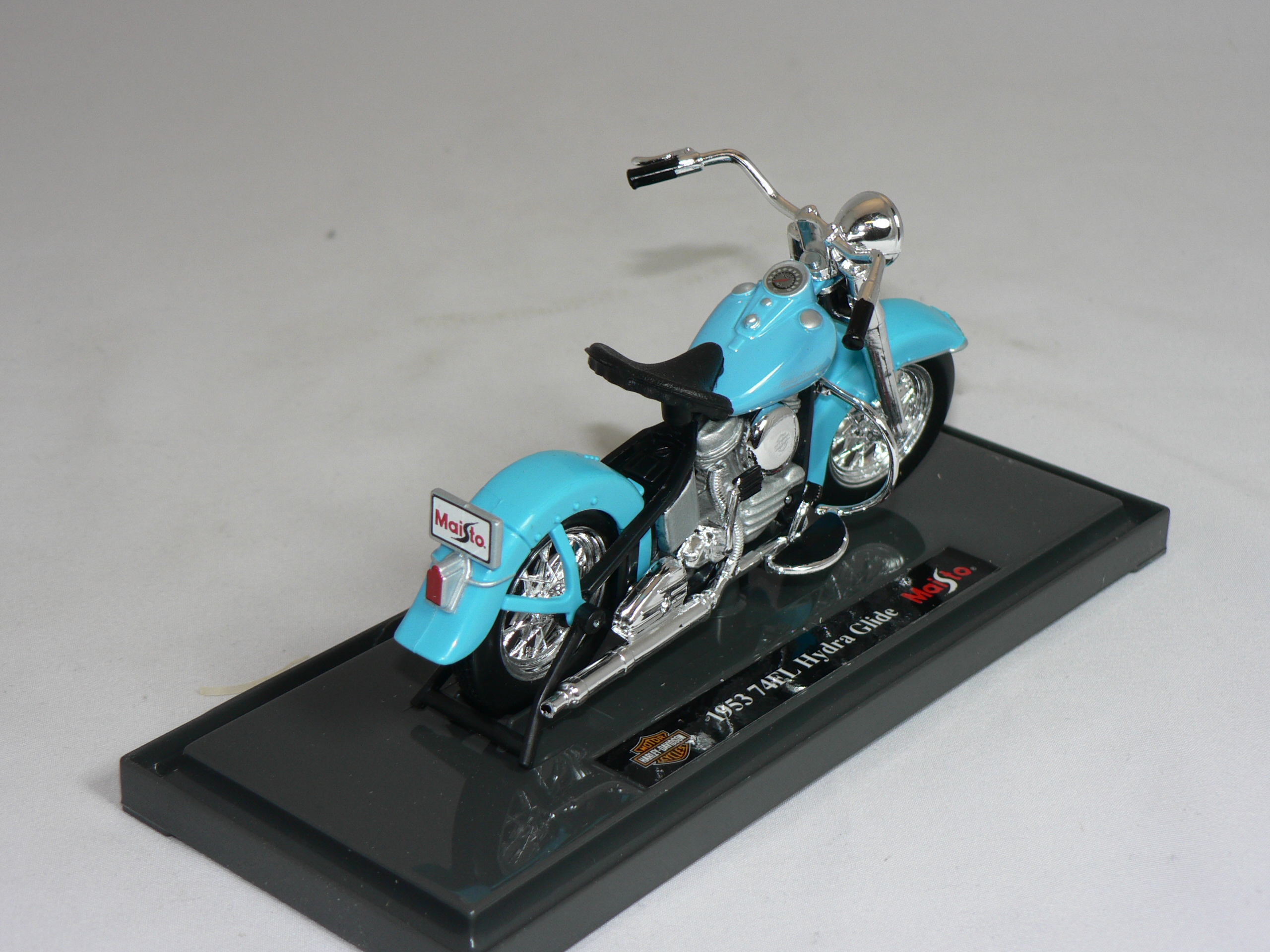 Harly-Davidson  74FL Hydra Gide  1953  1:18 Maisto  ( Figur ingår ej ) - 3