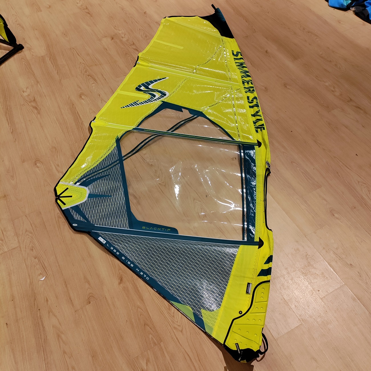 Begagnat vindsurfingsegel 4.5 Simmer Black Tip 2024 