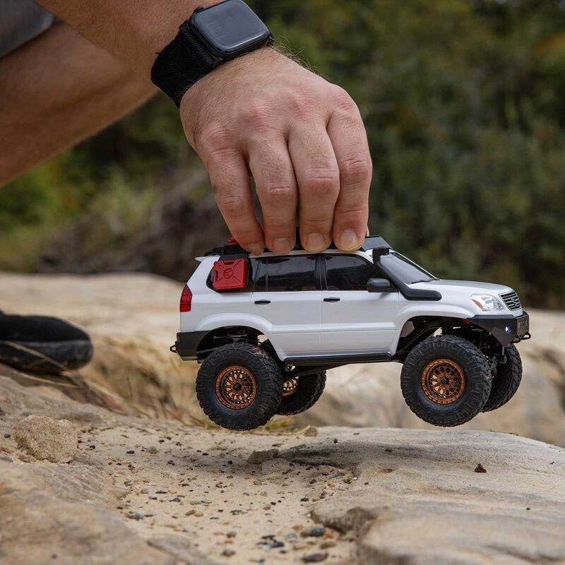 Axial 1/24 SCX24 Lexus GX 470 4X4 Rock Crawler RTR, White - 7