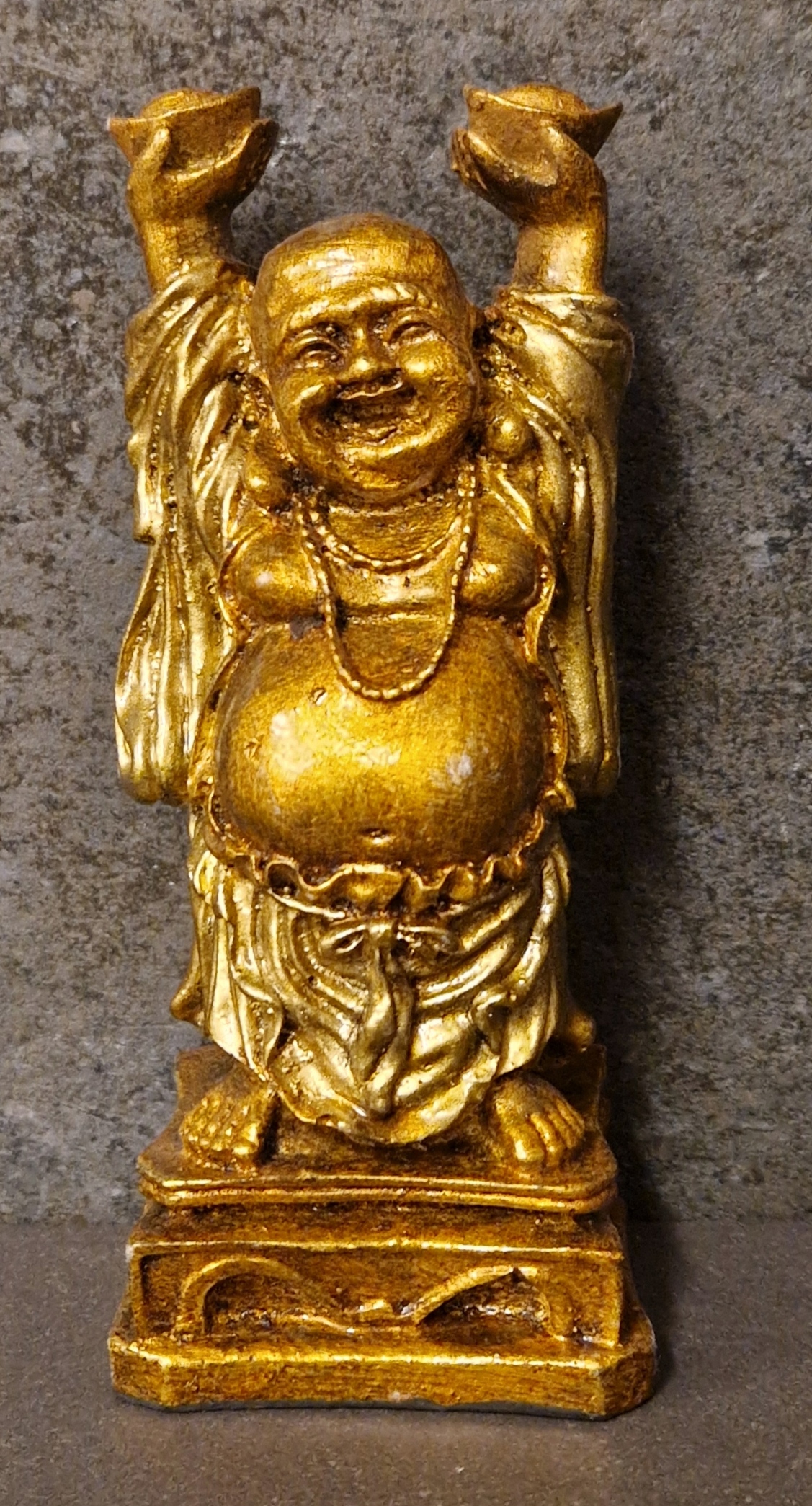 Glad Buddha Staty - 14 cm - 6