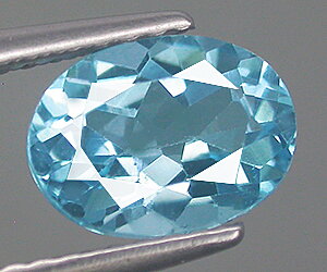 Topacio azul suizo natural suelto de corte ovalado de primera calidad de 1,74 ct