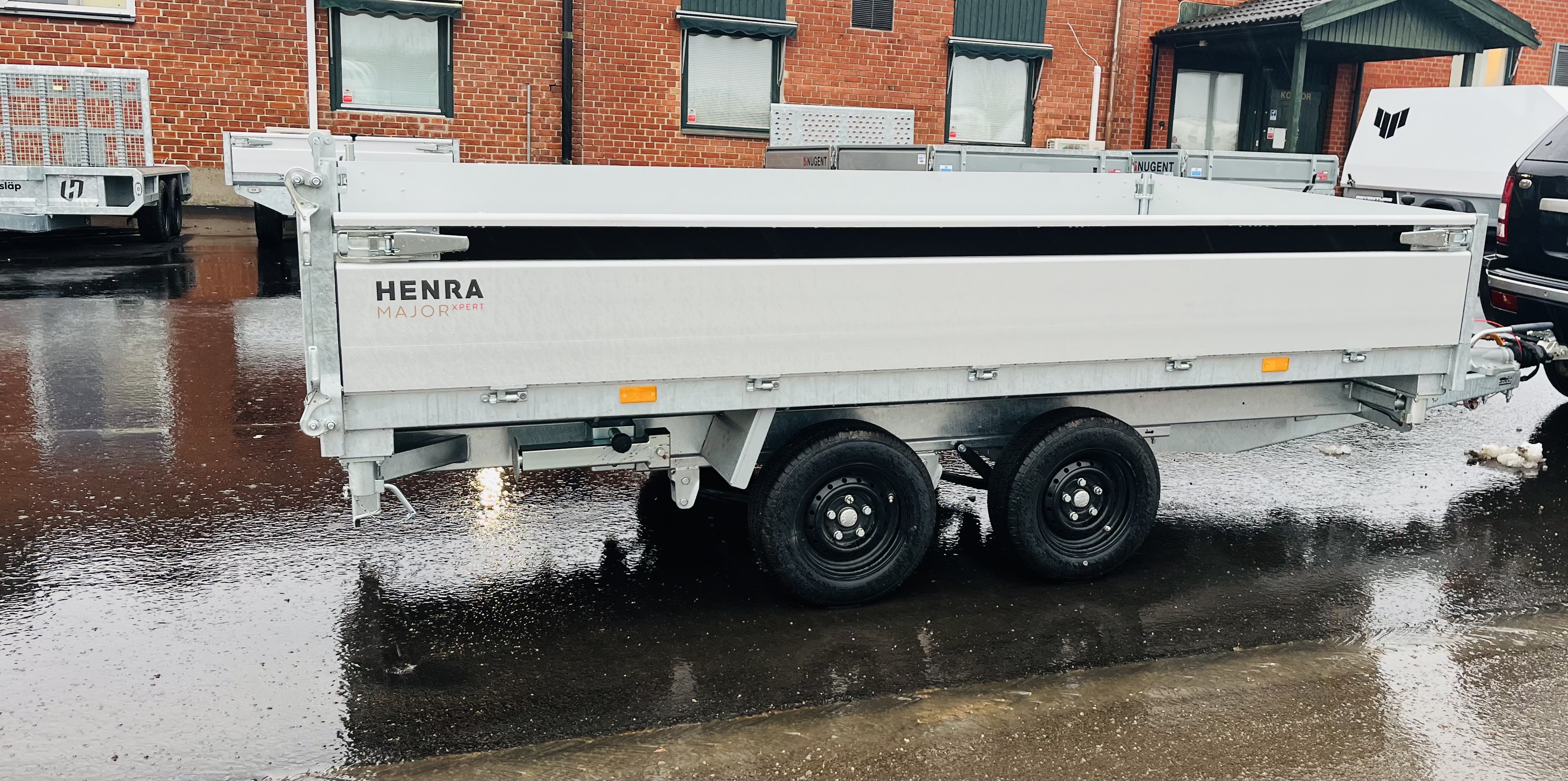 Henra Major tippsläp 331 x 185 cm  - 3500 kg Tre-vägs-tipp  - 6