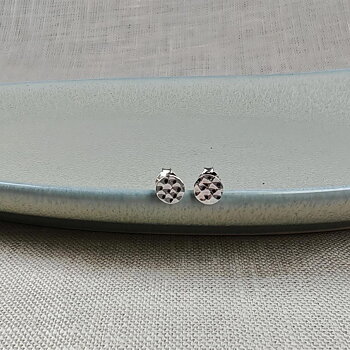 IAMLUND Hammered Mini örstickare