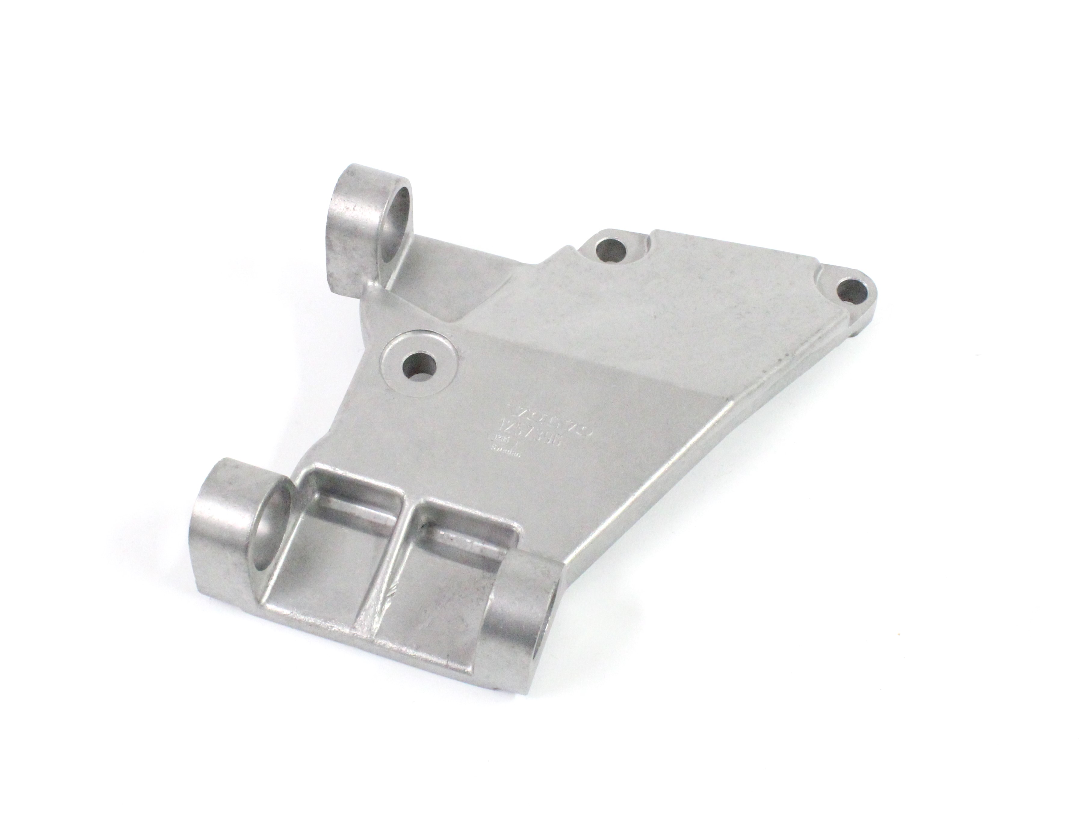 Mount, power steering pump 240 D24