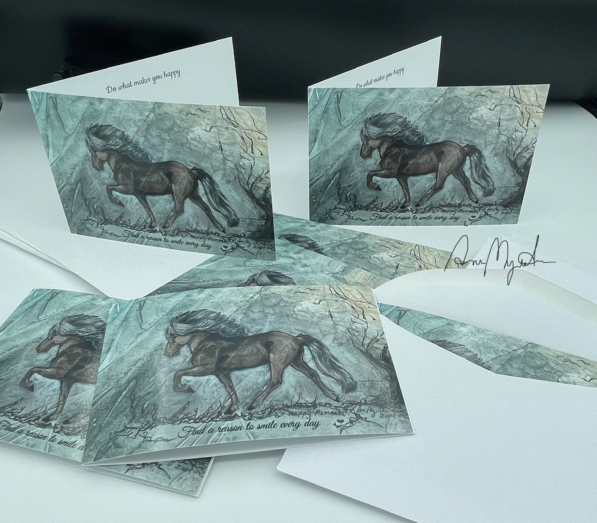 Happy Moments Find a reason to smile every day - Icelandic horse. 10x15 cm Bi-fold card incl envelope