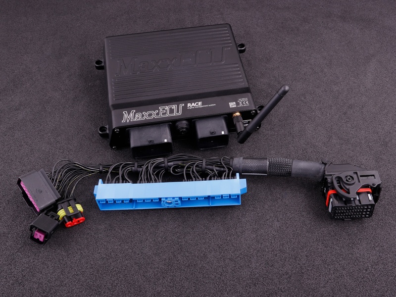 Nissan Skyline GTS/GT-R R32/33 Plug and Play kit - MaxxECU 