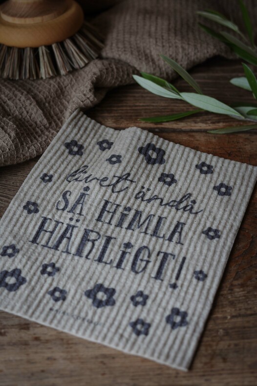 Disktrasa - Livet ändå, så himla härligt! - Majas Cottage - 2