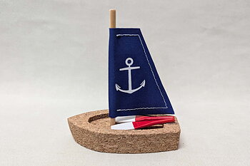 Korkbåt med Segel 10x10 cm