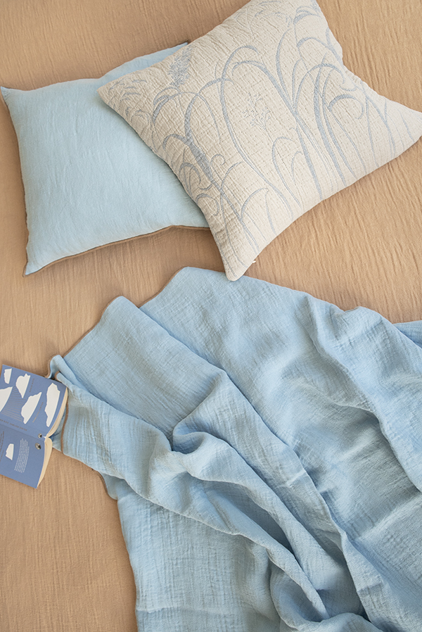 EVY Lightblue Bedspread - 2
