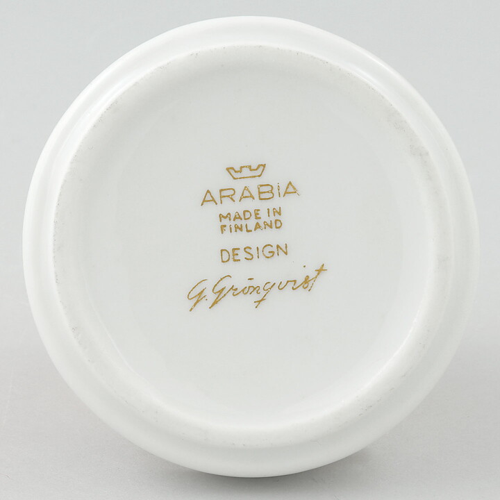 Gunvor Olin-Grönqvist (1964) Four Round Dishes with Golden Hen Decor 7 cm