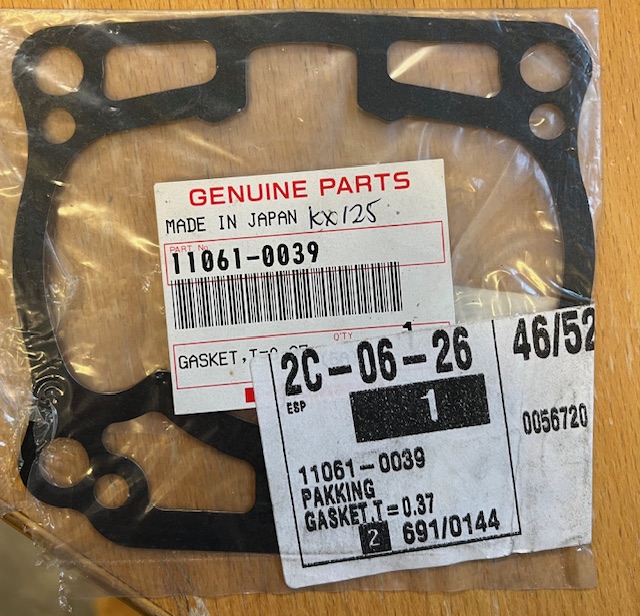 Kawasaki GASKET,T=0.37 KX125-M2 11061-0039 KX125 2004-2008