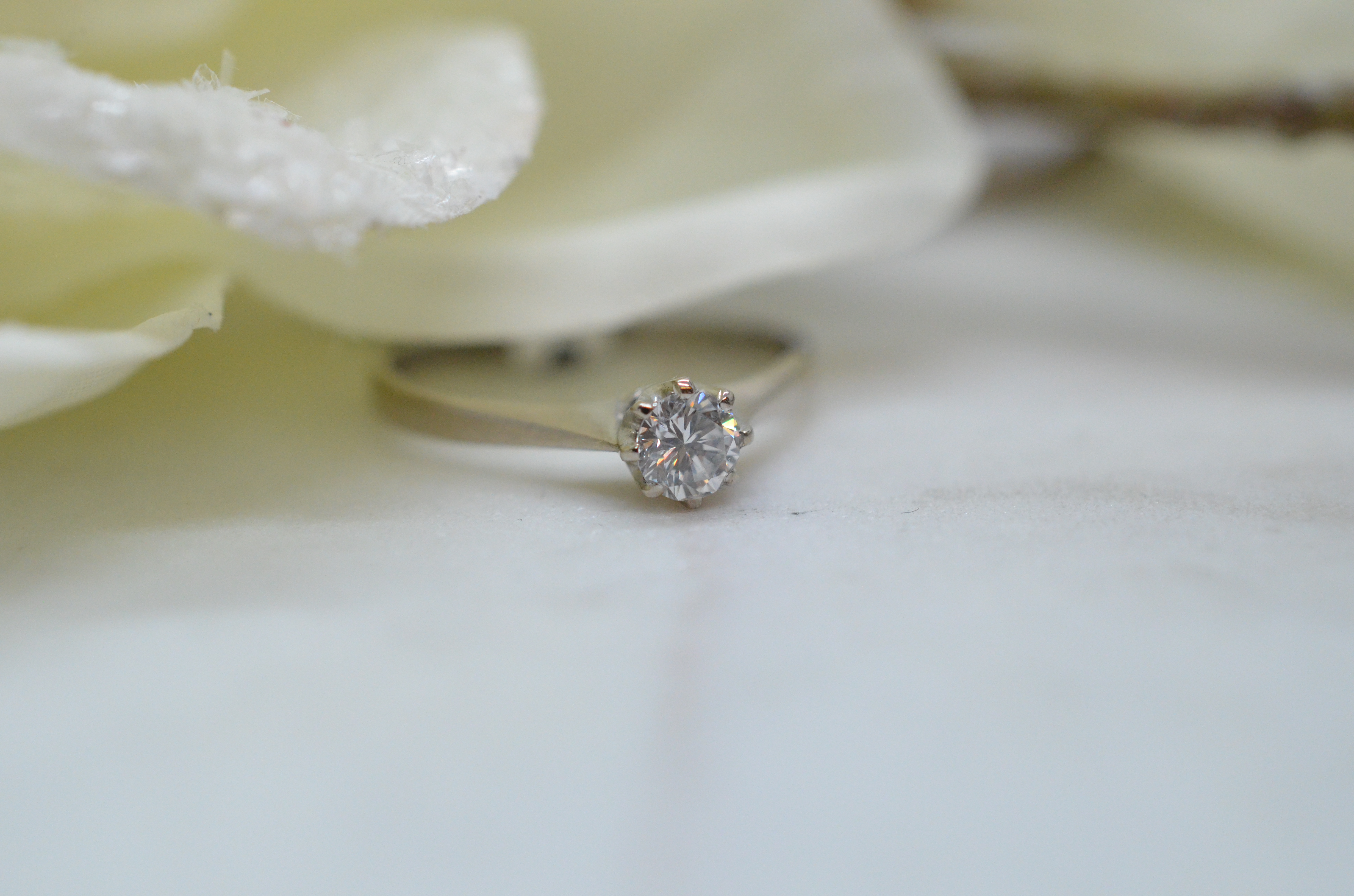 Vintage 18k solitaire ring 0,37 ct