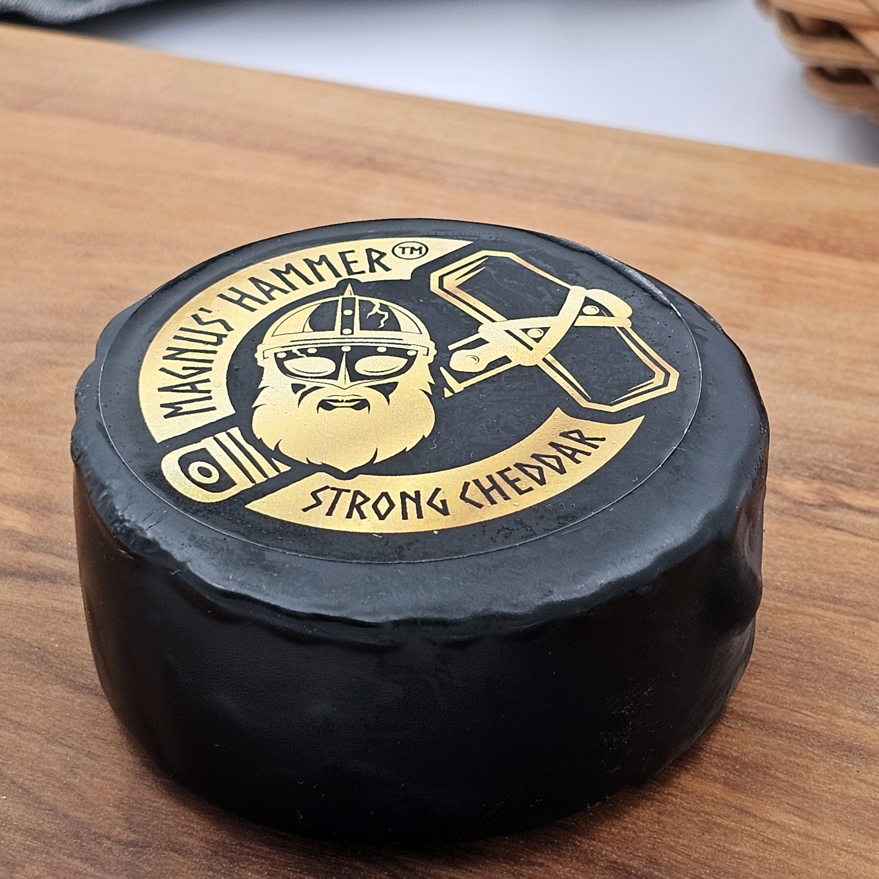 Magnus Hammer Strong Cheddar, 200 g - 2