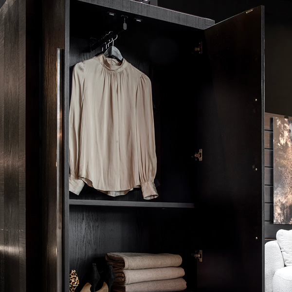 Wardrobe Hunter Black - 3