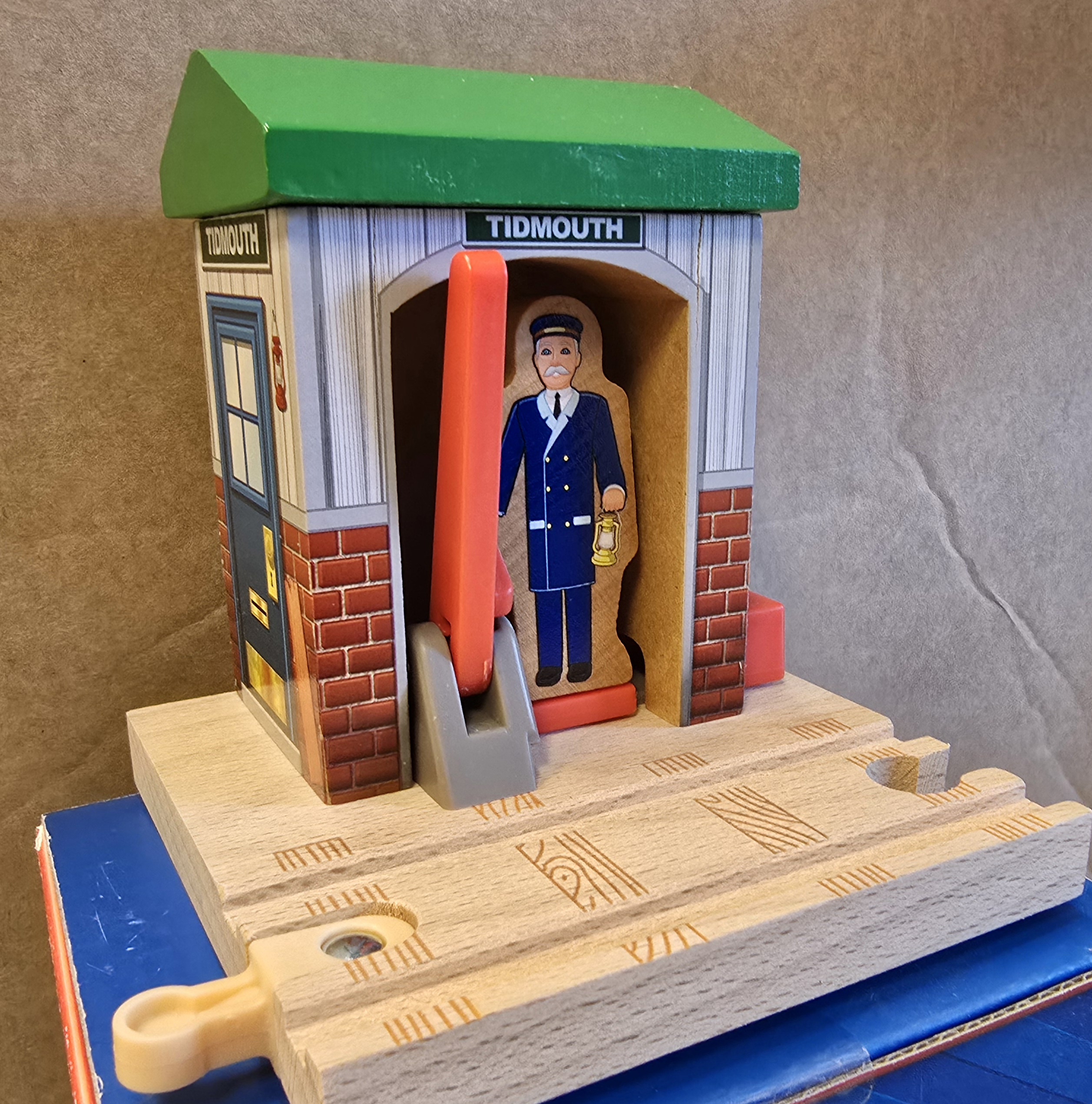 Thomas Tidmouth signalhus m bom (tretog) - 3