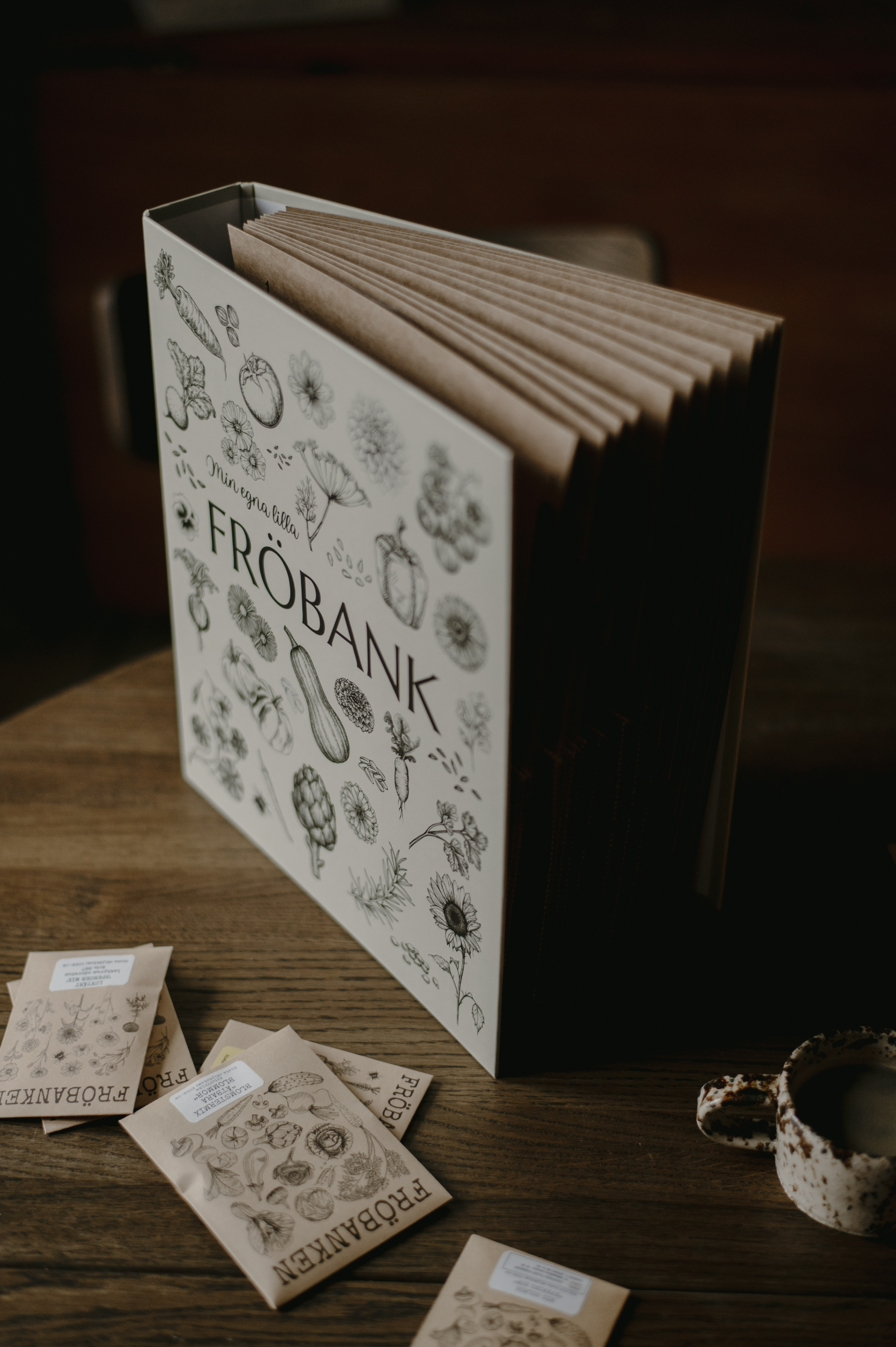 Fröpärm - Fröbank - Förvaring för fröpåsar - 14