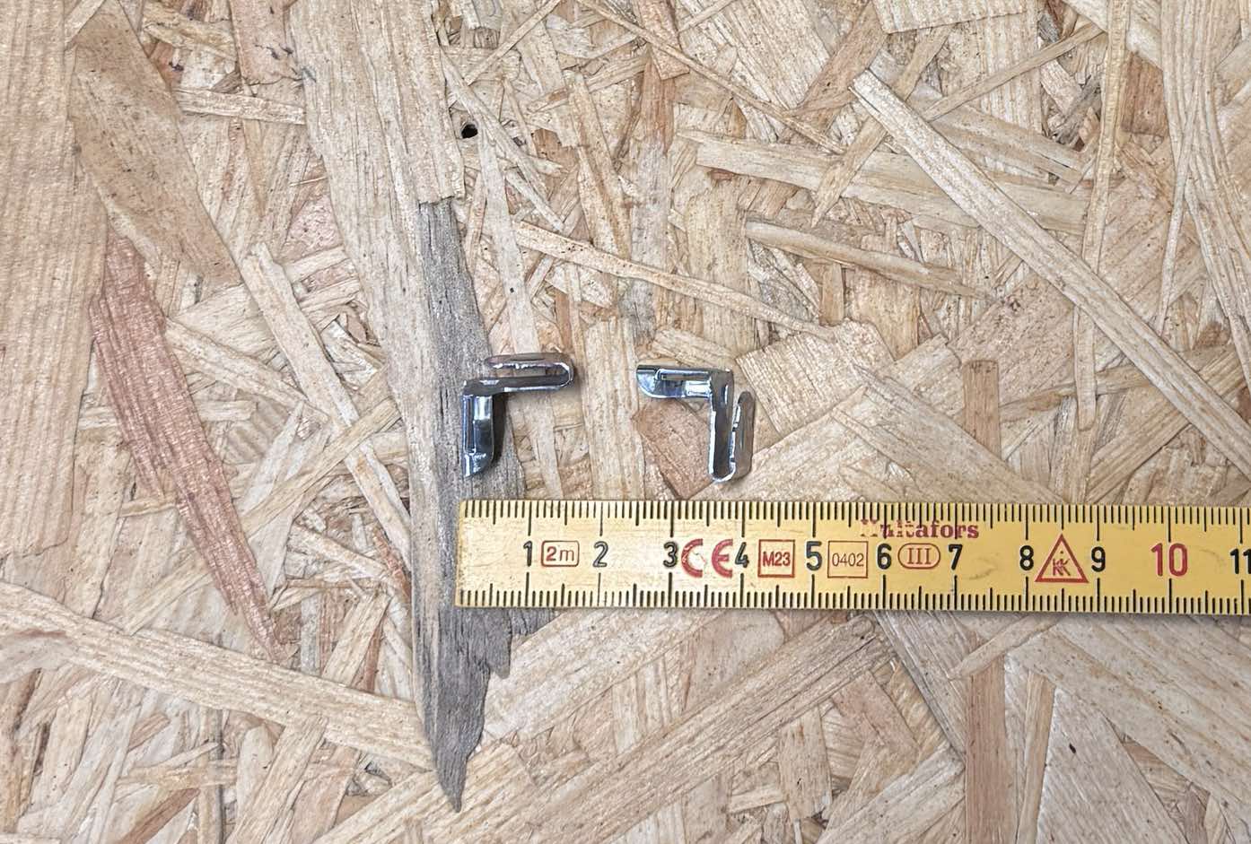 Clips dörrsidor hatt