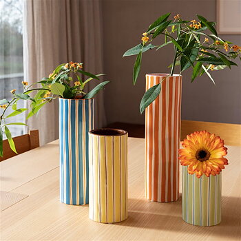Vas Ray orange, Klevering