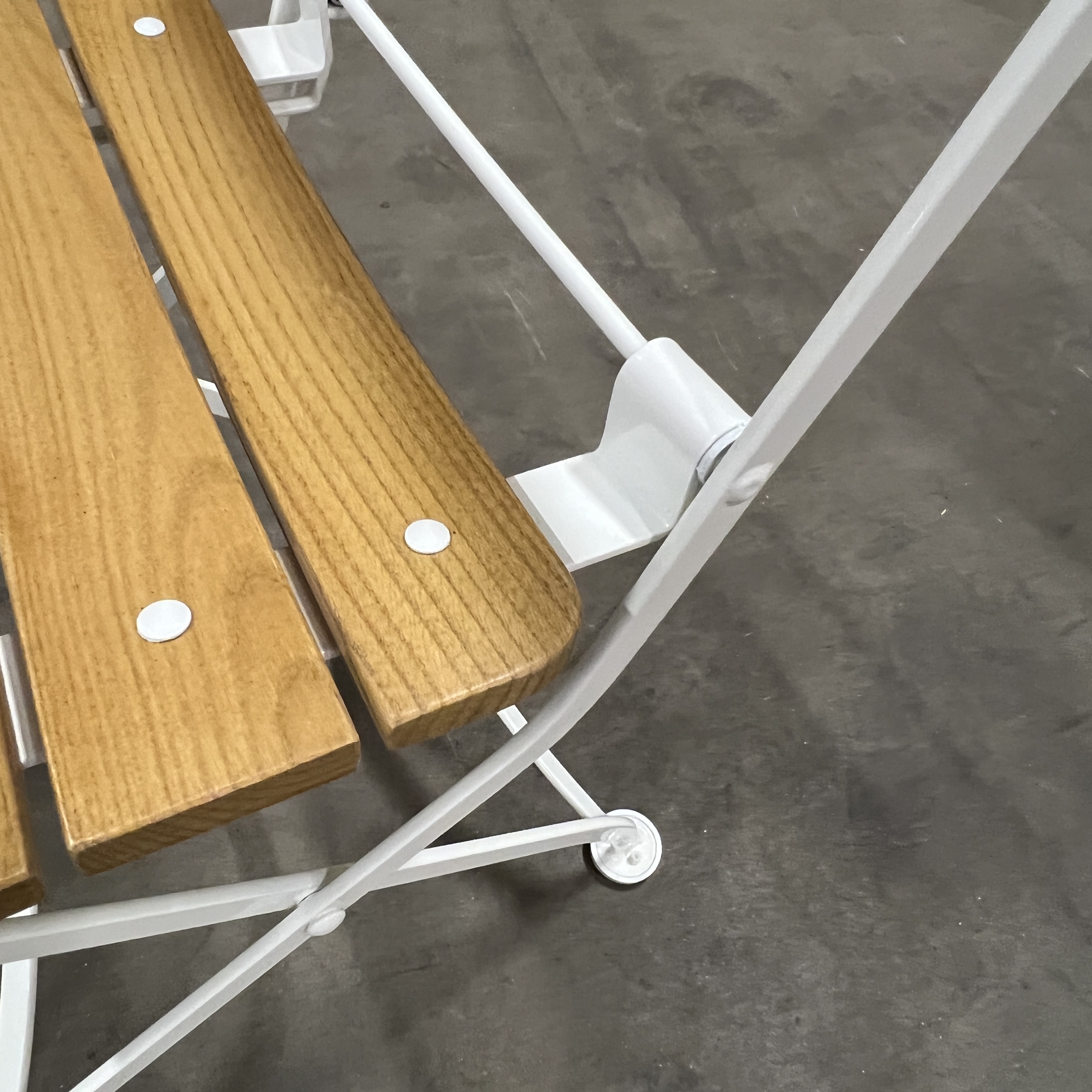 Café Gardenchair Chestnut - Gotland White - 6