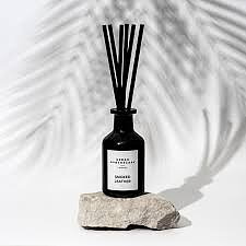 Urban. A Smoked Leather Luxury Black Glass Diffuser