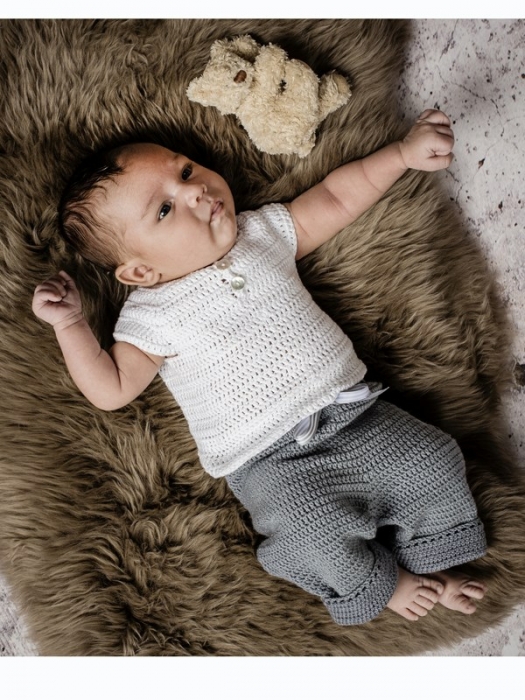 1435 Virkad undertröja till baby