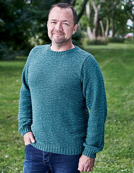 893406 Herrjumper med aviga ränder