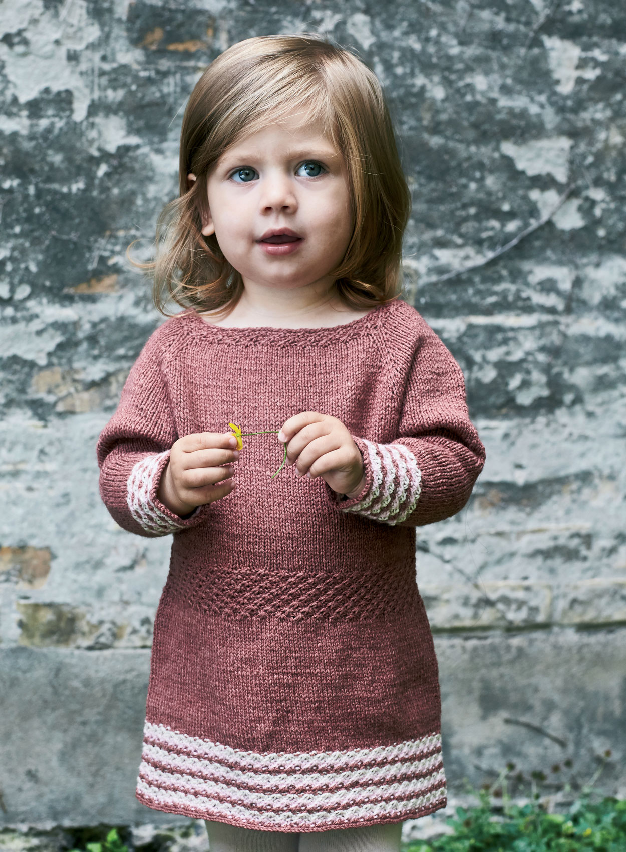 893407 Flickklänning i Esther 0-2 år