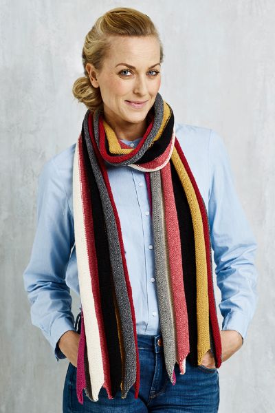 893410 Randig halsduk i Esther