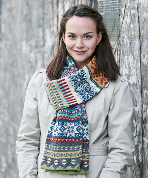 893428 Halsduk i Esther Jacquardmönstrad